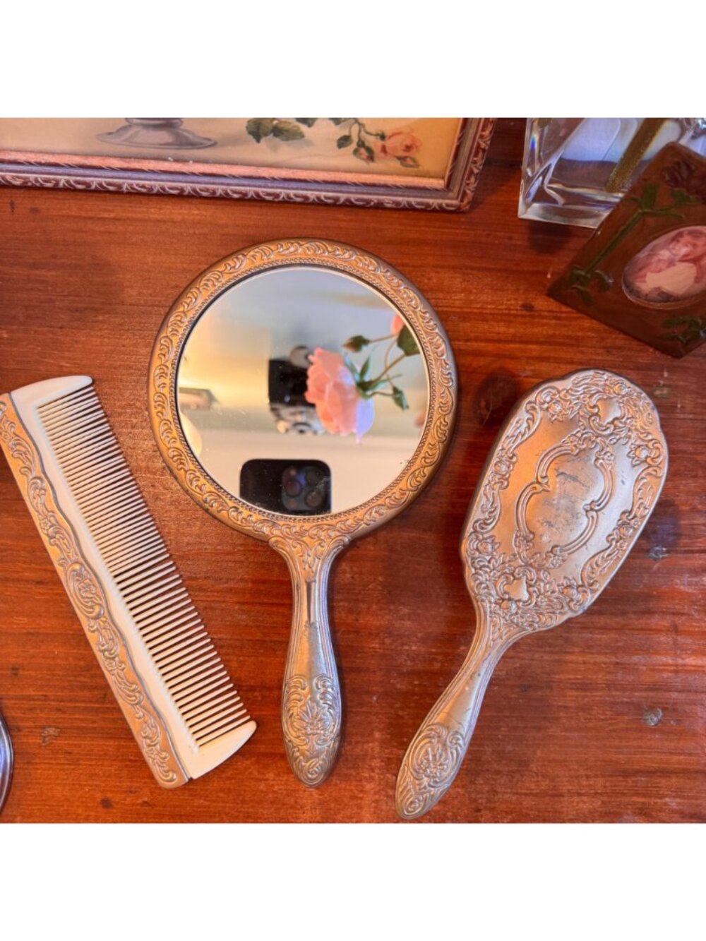 Victorian Silver Plate 3 Pc Vanity Set Mirror Brush & Comb Ornate Design Patina - Picture 11 of 16